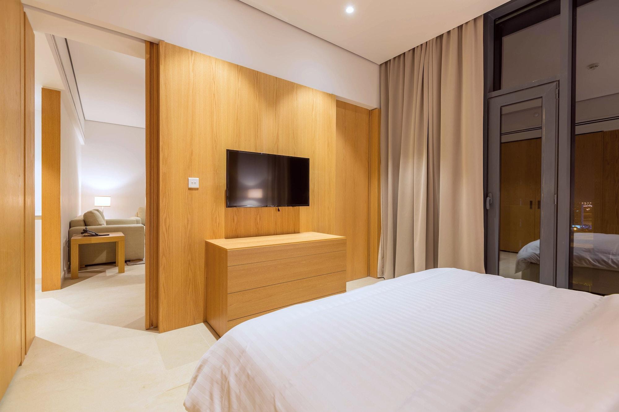 Delta Hotel Apartments Kuwait City Exterior foto A bedroom at the hotel