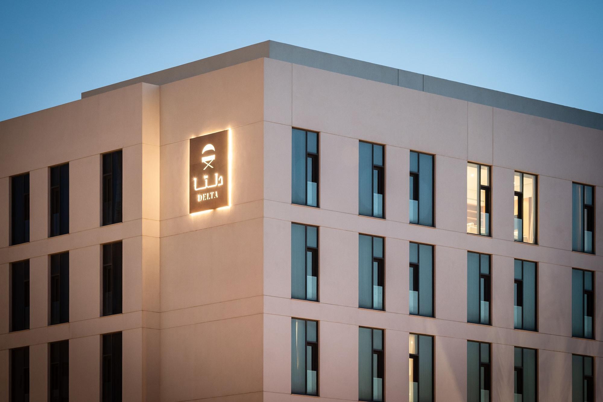 Delta Hotel Apartments Kuwait City Exterior foto The new building of the University of Applied Sciences and Medical University of Southern Schleswig-Flensburg
