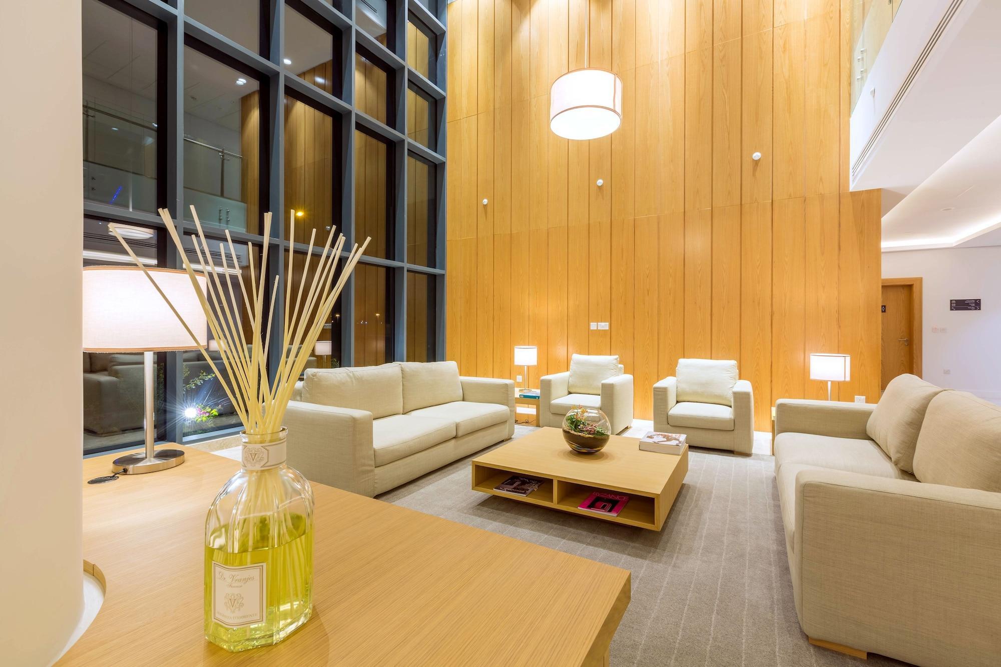 Delta Hotel Apartments Kuwait City Exterior foto The lounge at the airport