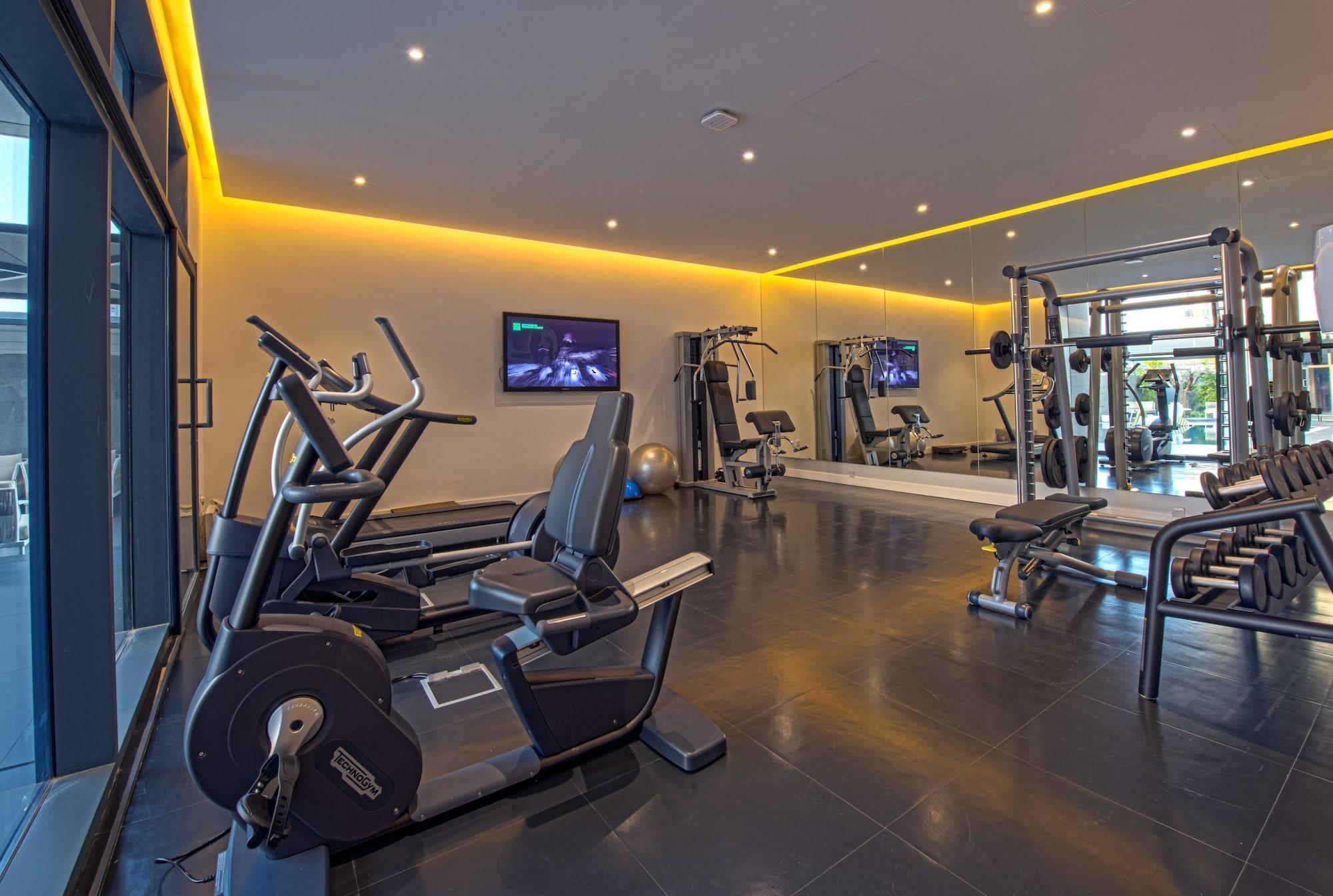Delta Hotel Apartments Kuwait City Exterior foto The gym at the hotel