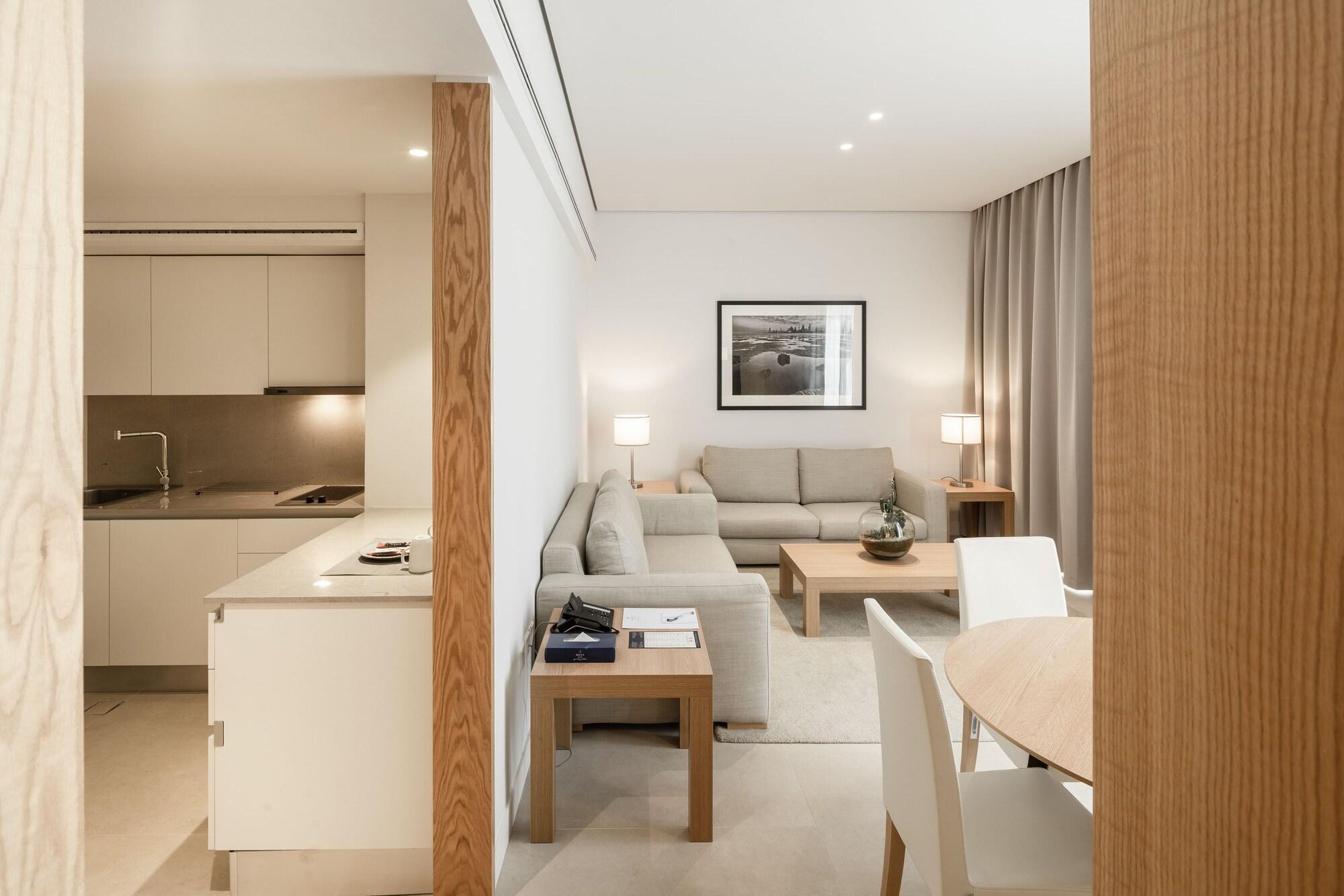 Delta Hotel Apartments Kuwait City Exterior foto A typical apartment