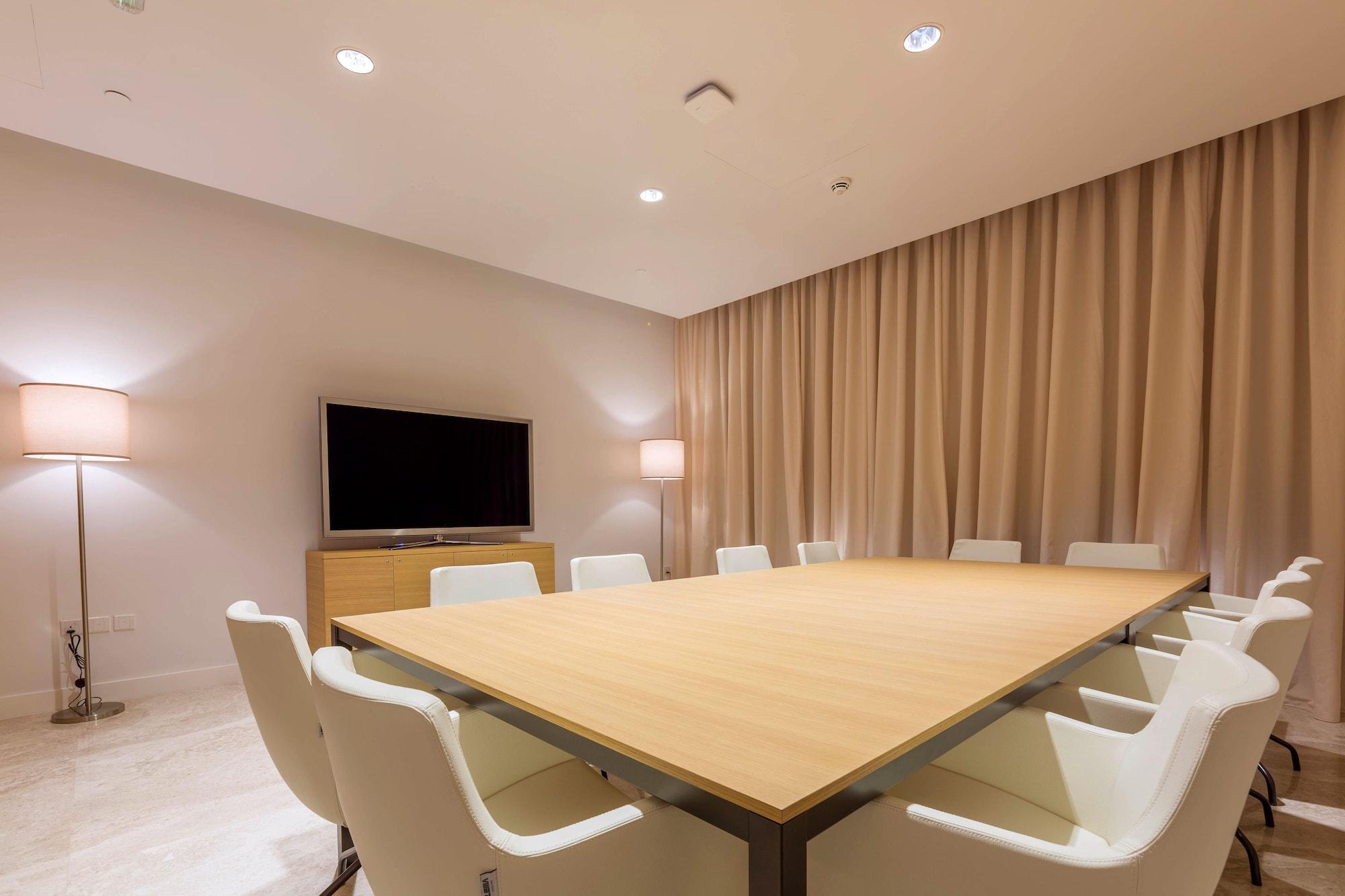 Delta Hotel Apartments Kuwait City Exterior foto Meeting room